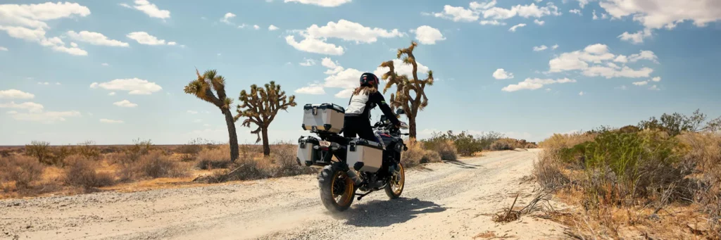 bmw-r-1200-adventure-touring-side-cases.jpg